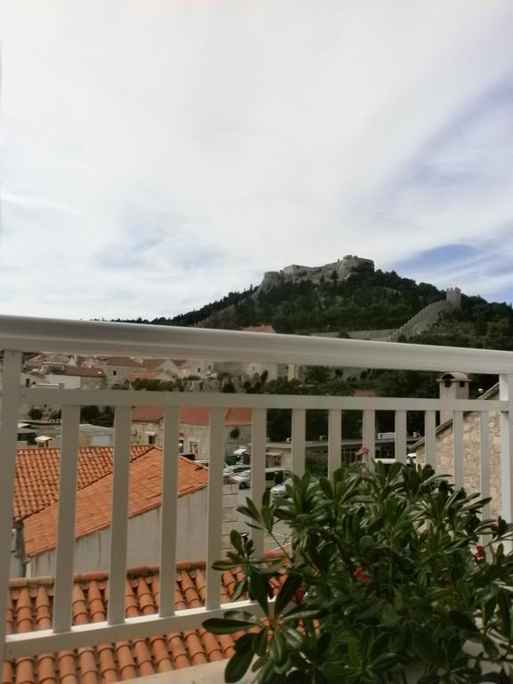 Guest House Zaninovic ฮวาร์ ห้อง รูปภาพ